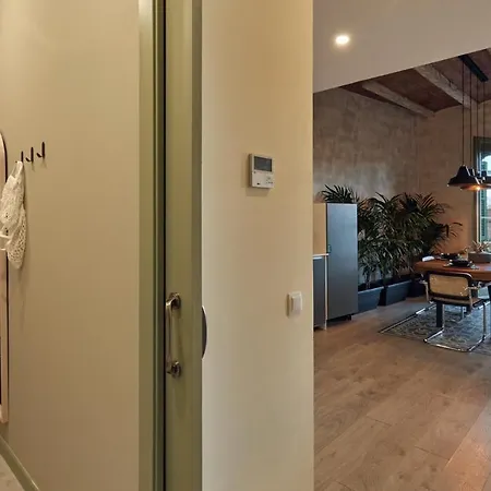 Maya - Two Bedroom In Enric Granados *