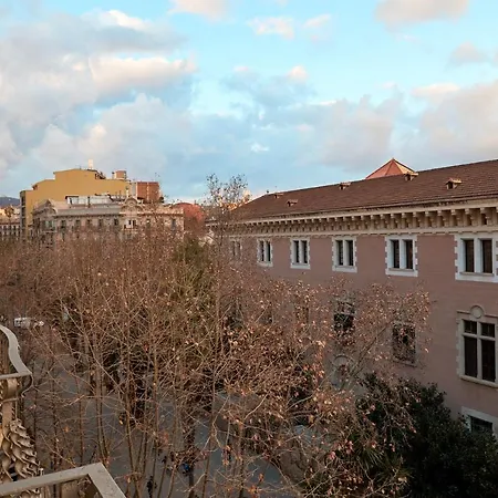 Maya - Two Bedroom In Enric Granados Barcelona